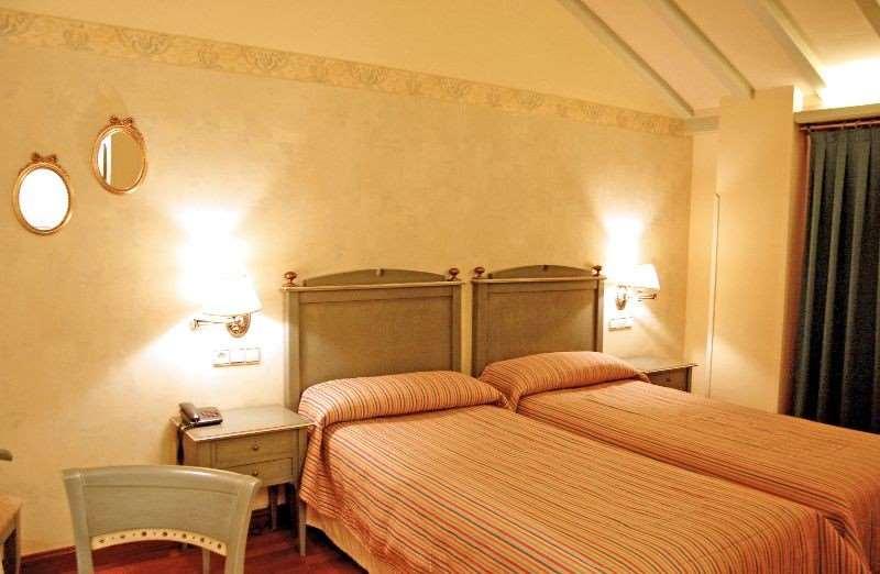 Hotel Condesa De Chinchón Pokoj fotografie